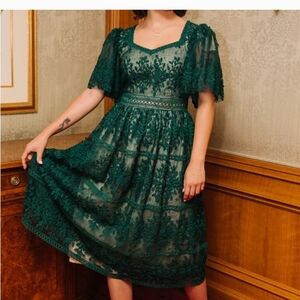 Ivy City Venice Elegant Green Lace Dress